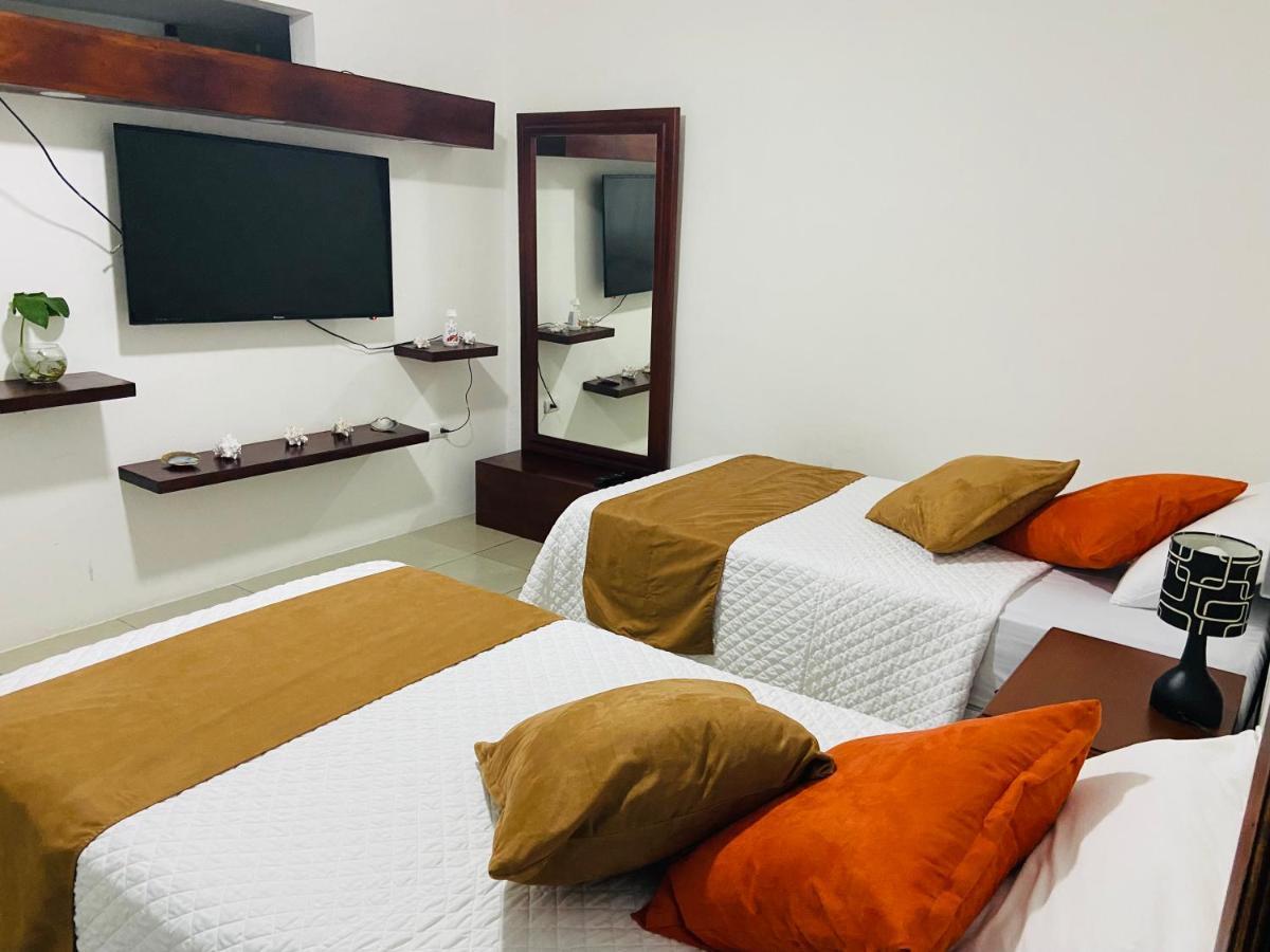 Carpao Lodging Galapagos Puerto Ayora  Eksteriør billede